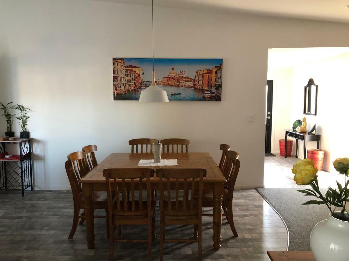 Trendy Bungalow In The Heart Of Rotorua Ngoại thất bức ảnh